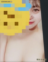 粉紅色D奶 20歲大眼美女全裸自拍~~~~~~~